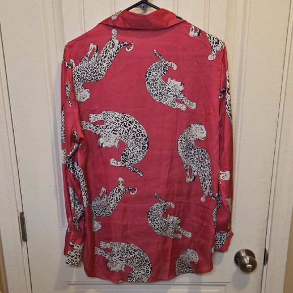 Bright Pink Leopard Print Button-Up Blouse - Picture 5 of 7